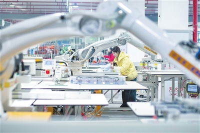 数字技术赋能，九江都昌服装企业加速转型升级